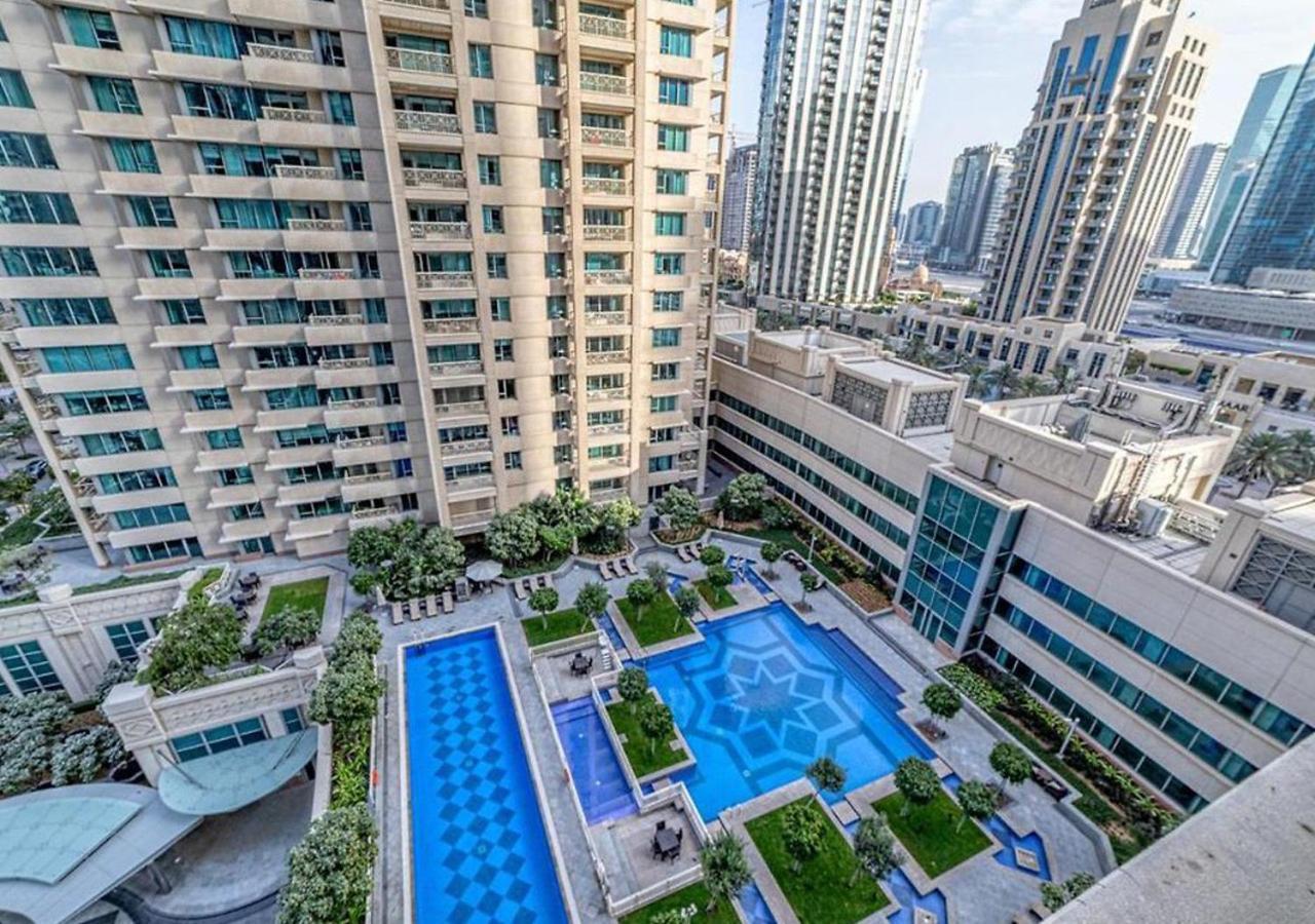 Apartment Luxury 2br Downtown With Burj Khalifa Views *