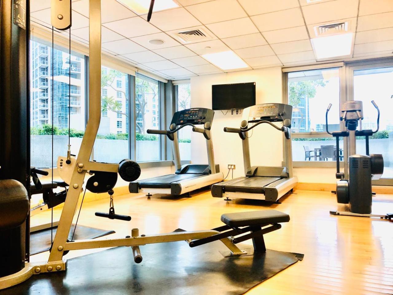 Apartment Luxury 2br Downtown With Burj Khalifa Views *