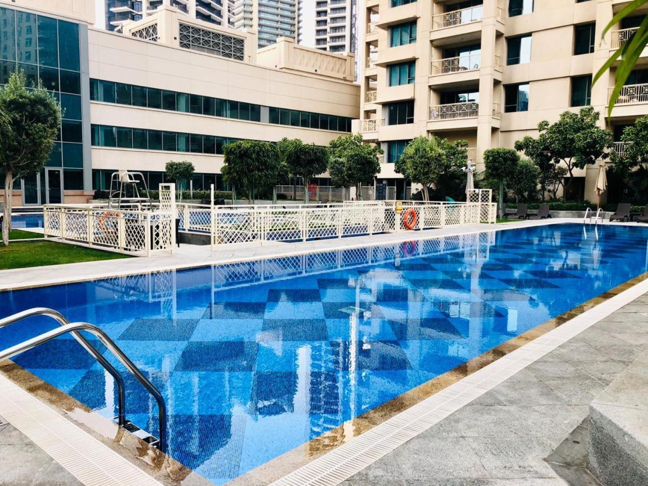 Apartment Luxury 2br Downtown With Burj Khalifa Views Dubai