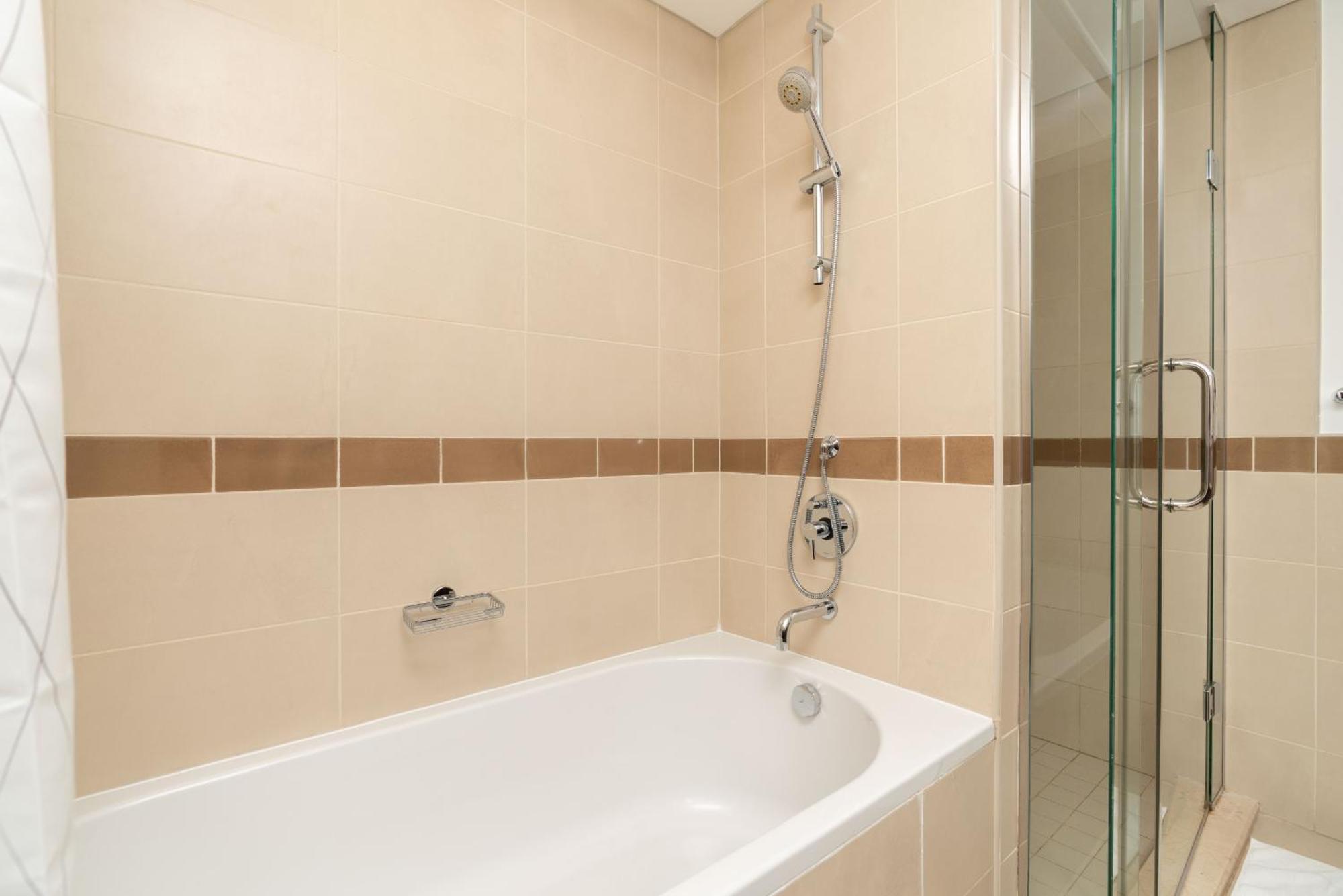 Luxury 2br Downtown With Burj Khalifa Views * Dubai