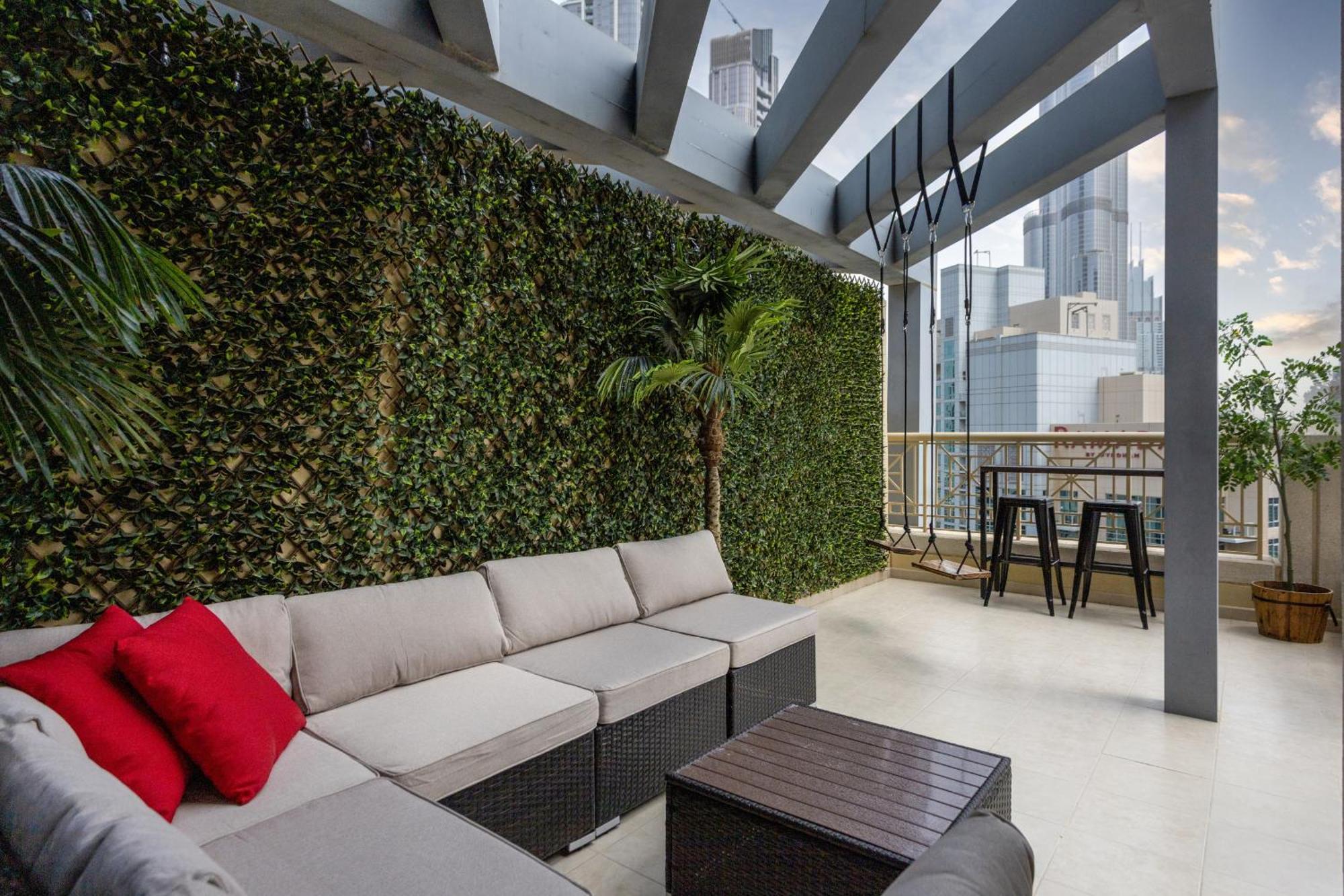 Luxury 2br Downtown With Burj Khalifa Views Apartment Dubai