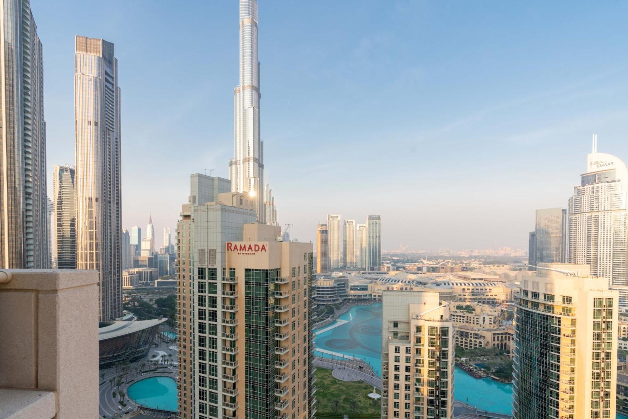 Luxury 2br Downtown With Burj Khalifa Views Apartment