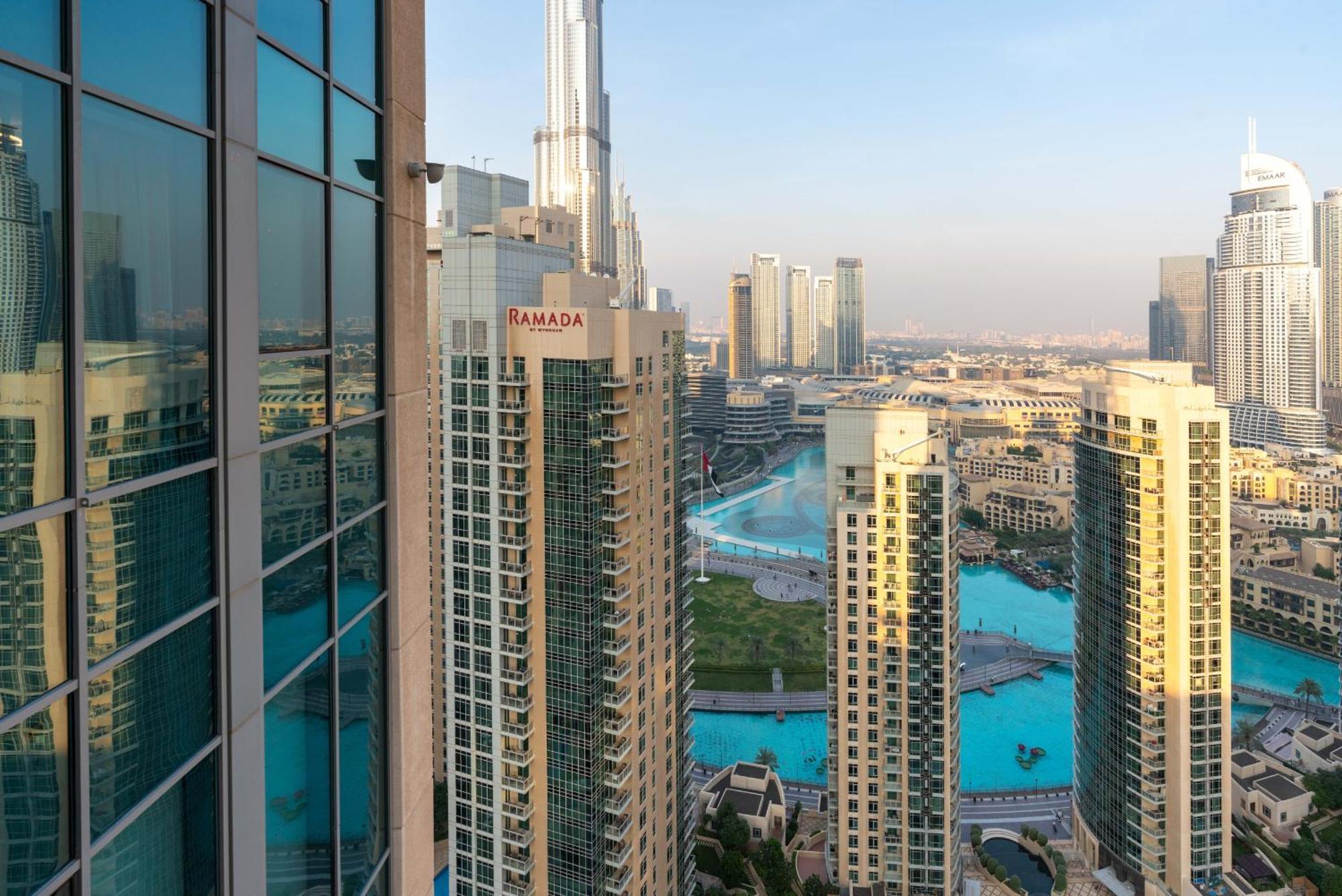 Luxury 2br Downtown With Burj Khalifa Views Apartment Dubai