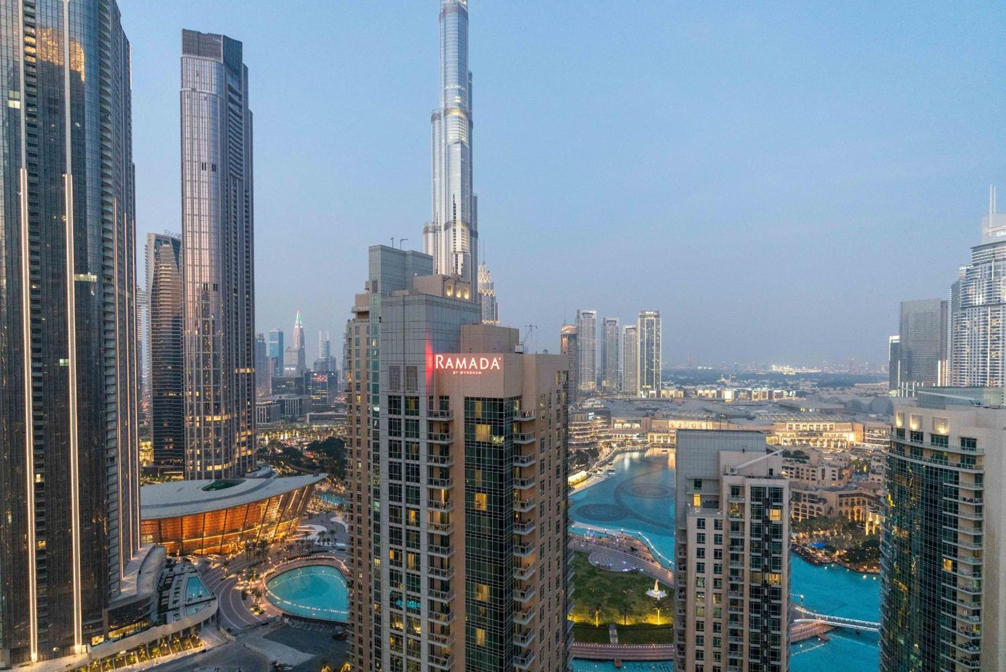 Luxury 2br Downtown With Burj Khalifa Views * Dubai